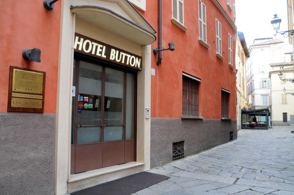 Hotel Button Parma Esterno foto